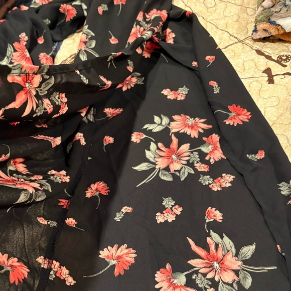 Dress Forum Los Angles Women's Black & Floral Split Leg Sheer Jumpsuit - Picture 8 of 12